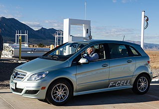 Photo of a Mercedes-Benz B Class F- Cell car at a hydrogen filling station